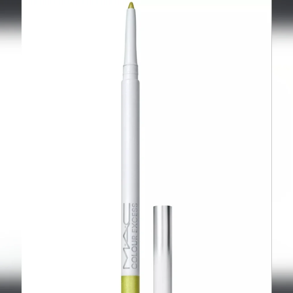 MAC Gleam On Colour Excess Gel Pencil Eye Liner